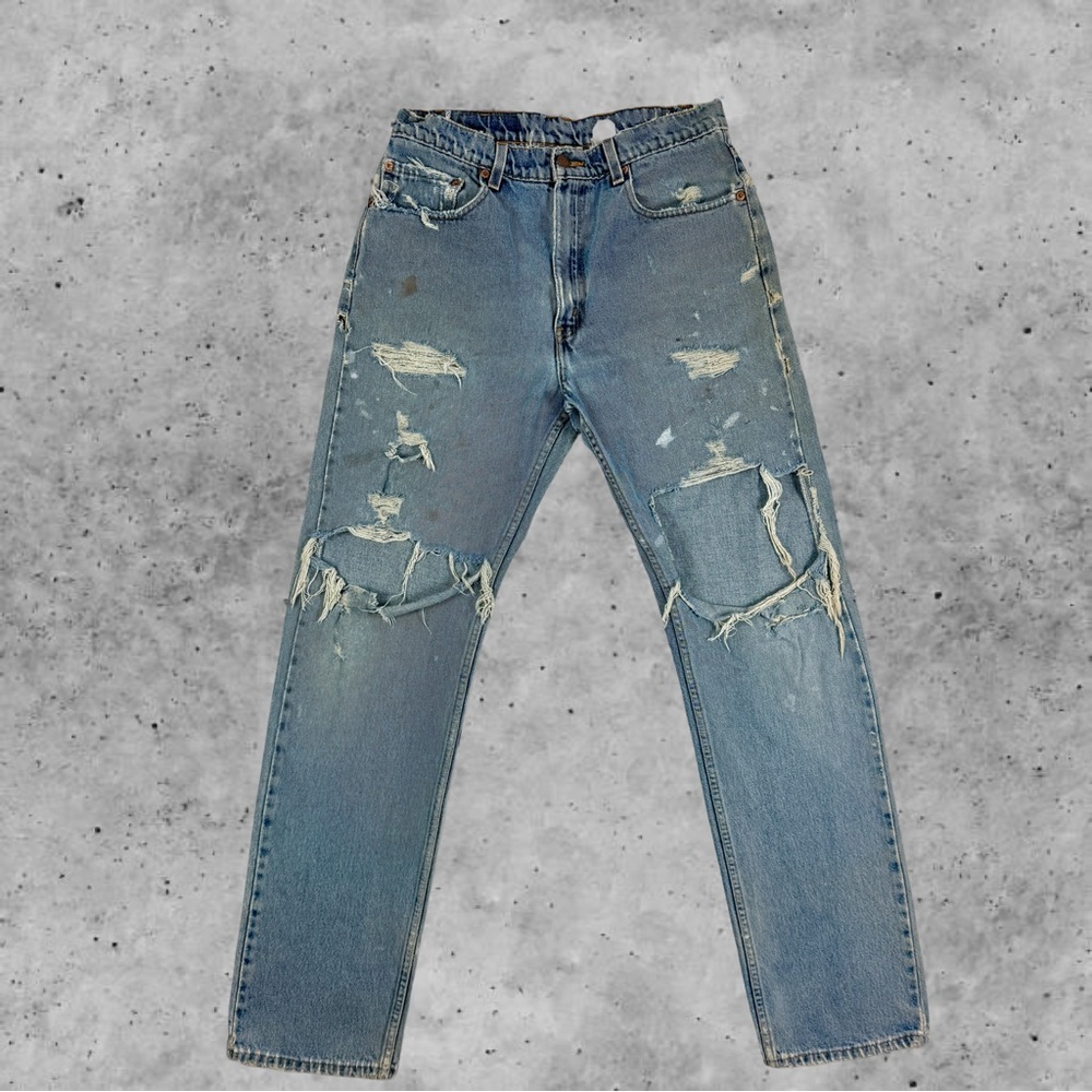 LEVI STRAUSS & CO 505 "TRASHED" VINTAGE
STRAIGHT LEG DENIM JEANS